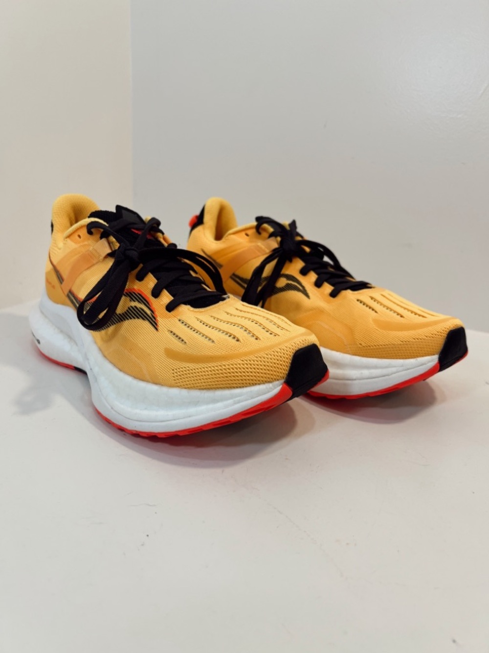 Saucony Tempus 'ViZiGold' S10720-16 Running Shoes